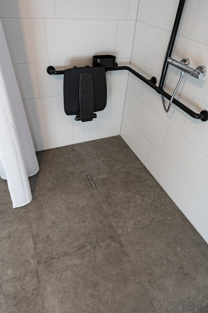 Ebenerdige Dusche im Quartiershaus